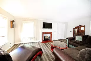 307 Rock St, Bowie, TX 76230 - Photo 4