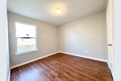 2435 Silverado Trail, Grand Prairie, TX 75052 - Photo 10