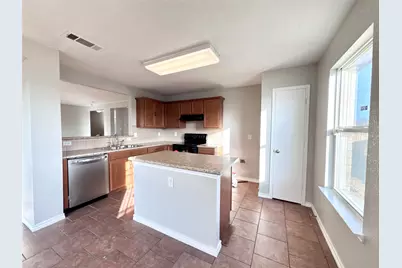 2435 Silverado Trail, Grand Prairie, TX 75052 - Photo 4