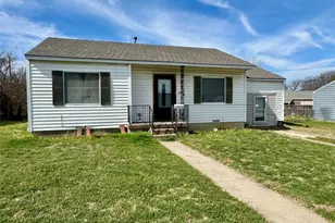 3215 S Llewellyn Ave, Dallas, TX 75224 - Photo 2