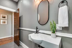 2200 W 10th St, Dallas, TX 75208 - Photo 20