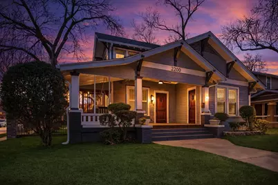 2200 W 10th Street, Dallas, TX 75208 - Photo 2