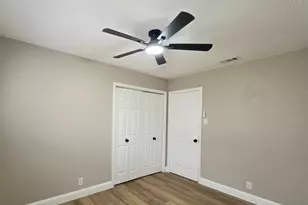 1302 La Salle Dr, Sherman, TX 75090 - Photo 14