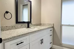 1302 La Salle Dr, Sherman, TX 75090 - Photo 10