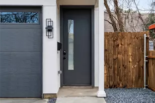 2414 Anderson St, Dallas, TX 75215 - Photo 38