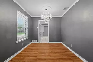 2915 Touraine Dr, Dallas, TX 75211 - Photo 10