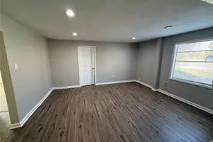 430 E Parnell St, Denison, TX 75021 - Photo 6