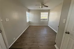 430 E Parnell St, Denison, TX 75021 - Photo 4