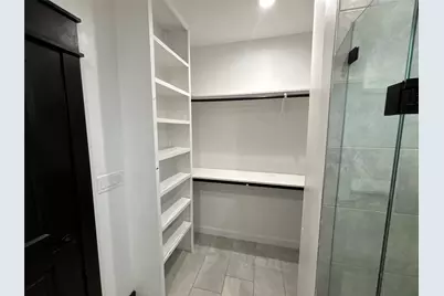 300 Avenue B, Ennis, TX 75119 - Photo 10