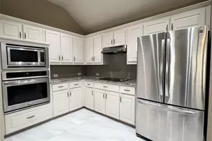 18736 Gibbons Dr, Dallas, TX 75287 - Photo 8