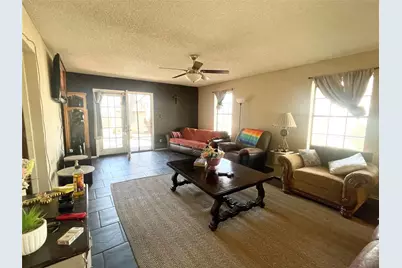 814 Plum Street, Graham, TX 76450 - Photo 4