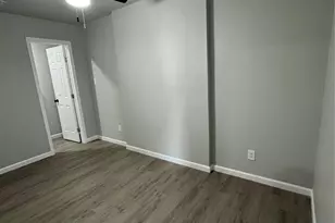 629 E Mission St, Crowley, TX 76036 - Photo 8