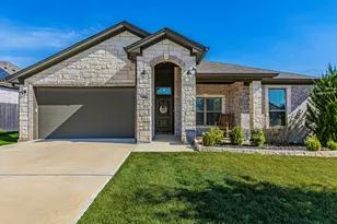 701 Juniper Dr, Troy, TX 76579 - Photo 1