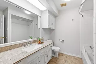 361 Oakview Dr, Lewisville, TX 75077 - Photo 16