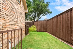 5913 Sandhills Cir, Plano, TX 75093 - Photo 4