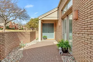 1426 Hidden Oaks Cir, Corinth, TX 76210 - Photo 4