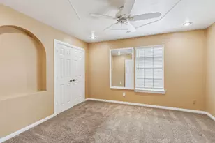 9434 Abbey Rd, Irving, TX 75063 - Photo 28