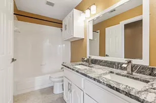 9434 Abbey Rd, Irving, TX 75063 - Photo 32