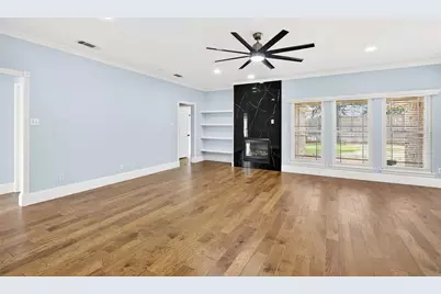 607 Parkhill Drive, Mansfield, TX 76063 - Photo 4