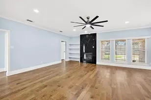 607 Parkhill Dr, Mansfield, TX 76063 - Photo 4