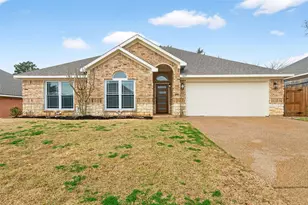 607 Parkhill Dr, Mansfield, TX 76063 - Photo 1