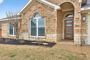 607 Parkhill Dr, Mansfield, TX 76063 - Photo 2