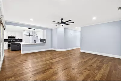 607 Parkhill Drive, Mansfield, TX 76063 - Photo 6