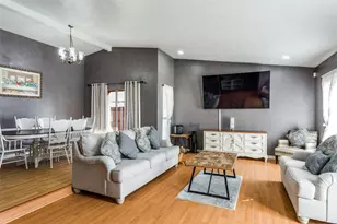 2110 Burrows Trail, Grand Prairie, TX 75052 - Photo 6