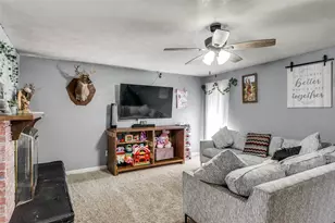 2110 Burrows Trail, Grand Prairie, TX 75052 - Photo 12