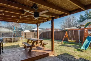 2110 Burrows Trail, Grand Prairie, TX 75052 - Photo 26