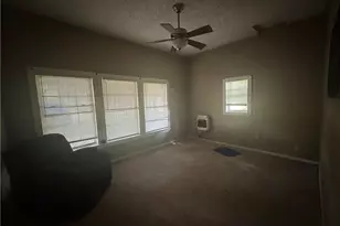 602 S Mignonette St, Kosse, TX 76653 - Photo 4