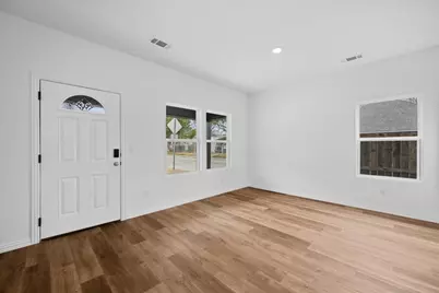 2801 Mount Horum Way, Fort Worth, TX 76105 - Photo 8