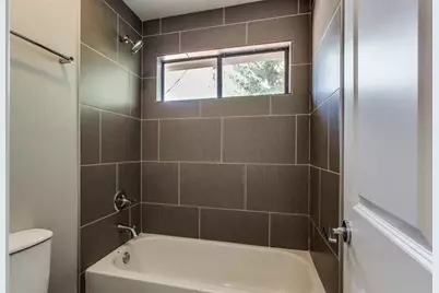 514 Hunters Glen Street, Lewisville, TX 75067 - Photo 14