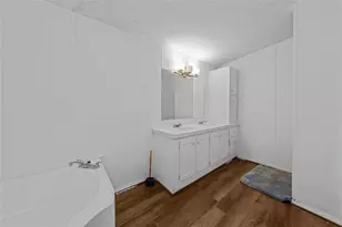 5989 Edgewood Pl, Little Elm, TX 75068 - Photo 14