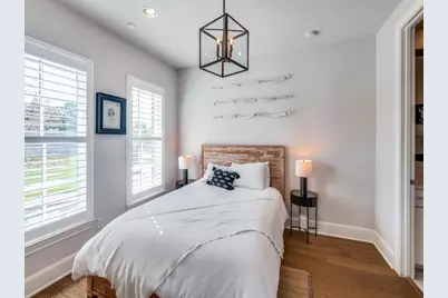 2114 Wenge Lane, Dallas, TX 75219 - Photo 16