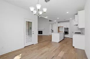 537 Oakmoss St, Little Elm, TX 76227 - Photo 10