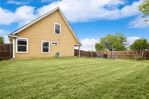 500 W Willow St, Sanger, TX 76266 - Photo 24