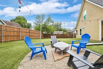 500 W Willow Street, Sanger, TX 76266 - Photo 2