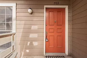 9801 Royal Ln, Dallas, TX 75231 - Photo 24