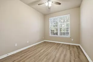 1725 Brookview Dr, Carrollton, TX 75007 - Photo 10