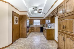 2817 Club Meadow Dr, Garland, TX 75043 - Photo 12