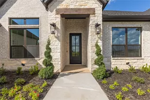 1000 Beginnings Dr, Granbury, TX 76049 - Photo 4