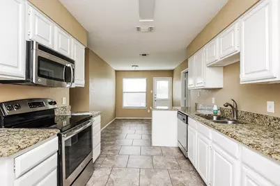 645 Lemon Drive, Arlington, TX 76018 - Photo 6