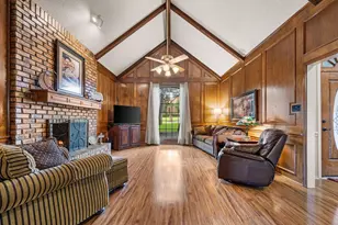 3121 Oakdale Dr, Hurst, TX 76054 - Photo 4