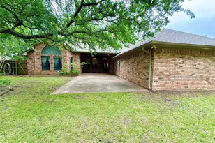 2103 Pecan St, Bonham, TX 75418 - Photo 22