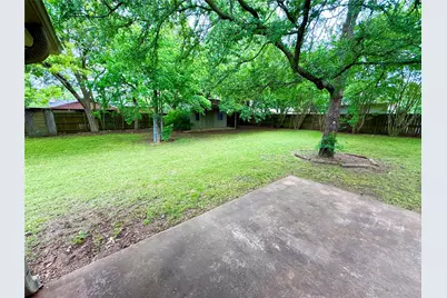 2103 Pecan Street, Bonham, TX 75418 - Photo 24