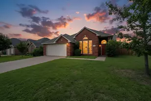 3033 Blue Jay Ln, Midlothian, TX 76065 - Photo 2