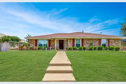 2204 Brighton Lane, Plano, TX 75075 - Photo 2