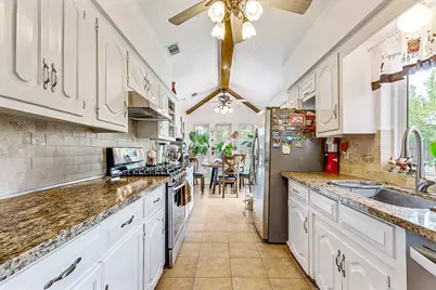 2204 Brighton Lane, Plano, TX 75075 - Photo 6