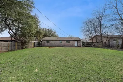 318 Boulder Court, Burleson, TX 76028 - Photo 20